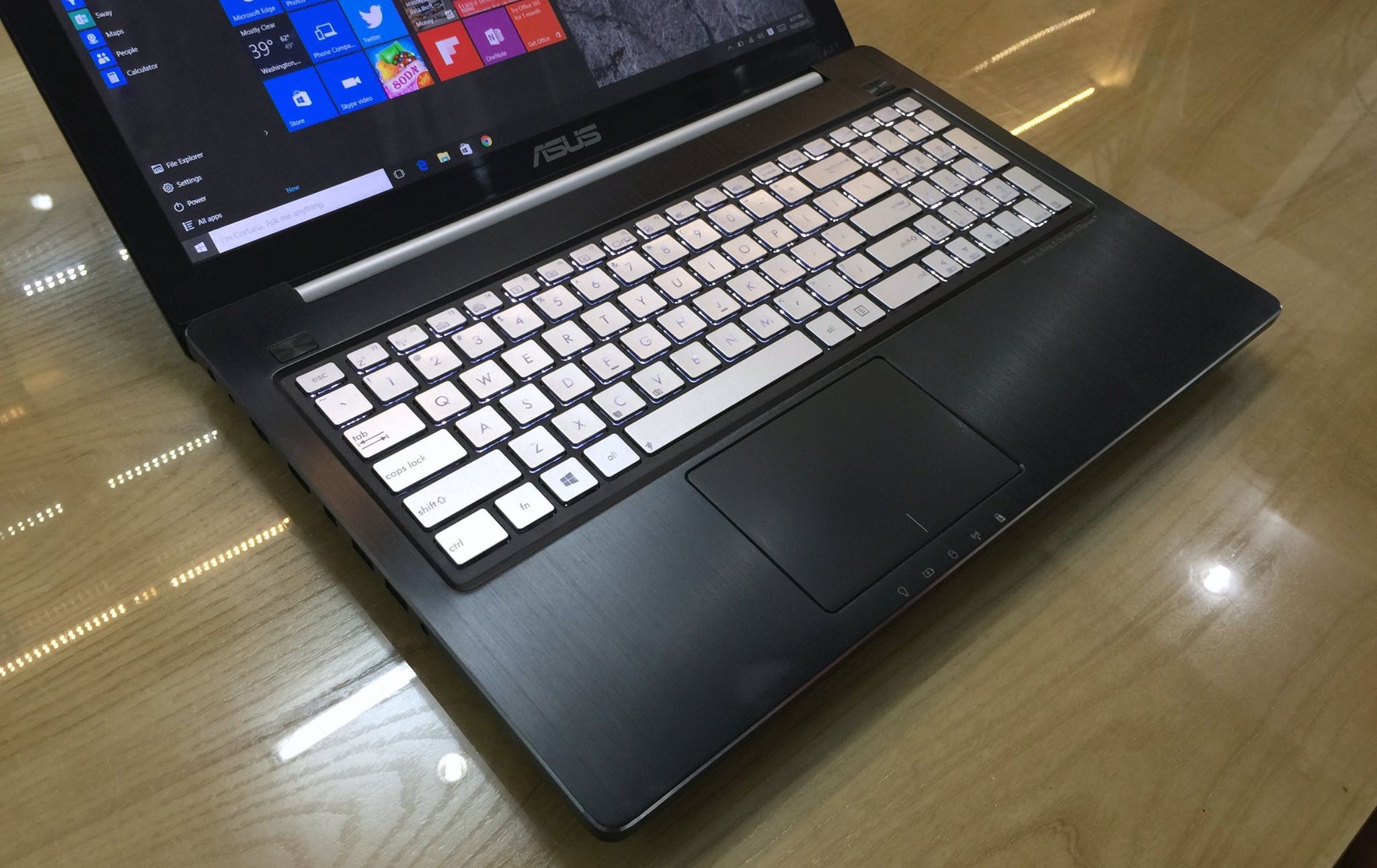 Laptop Asus Q550LF -4.jpg